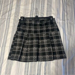Tilly’s Plaid skirt